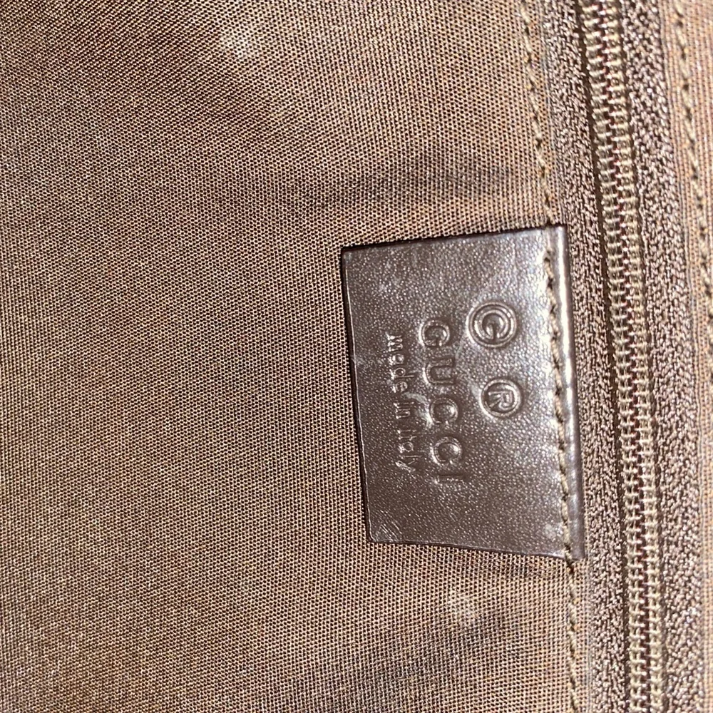 Gucci Vintage Shoulder Bag - Picture 4 of 9